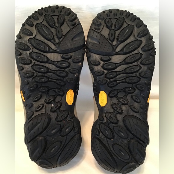 Merrell mens leather sandal . LNC